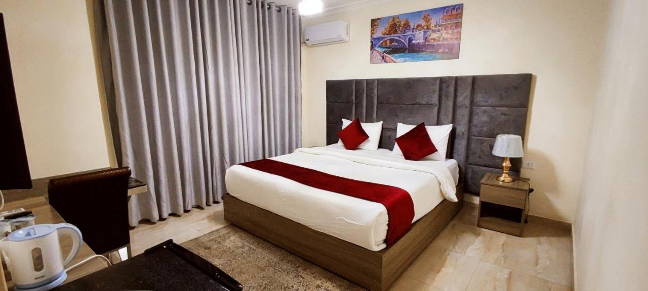 עמאן Golden Hotel מראה חיצוני תמונה